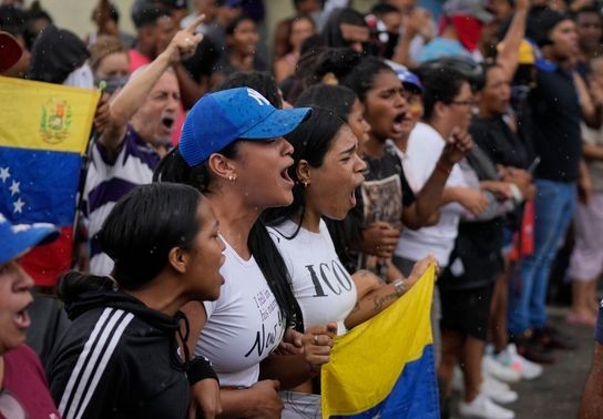 Image for story: US could see more Venezuelan asylum seekers if Maduro holds onto disputed election win